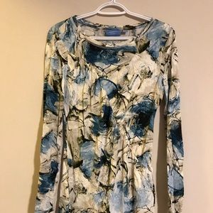 Long sleeve Vera Wang top